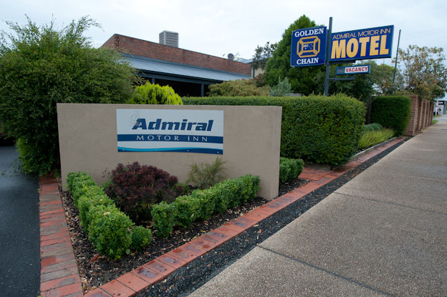 Admiral Motor Inn